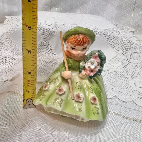 Vintage Porcelain Figurine, English Irish Ceramic Girl Doll Figurine - Picture 10 of 10
